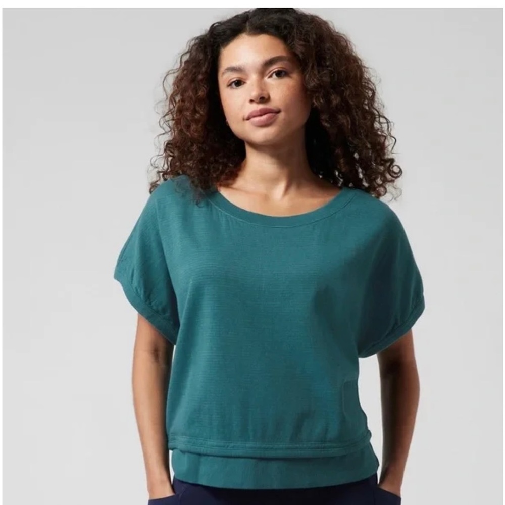 Athleta Sundown Sweatshirt Tee